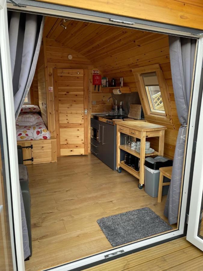 Conifer Cabins Fort William Exterior foto